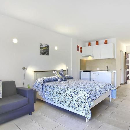 Studio Eldorado In Playa De Las Americas Near The Beach Arona  Exterior foto